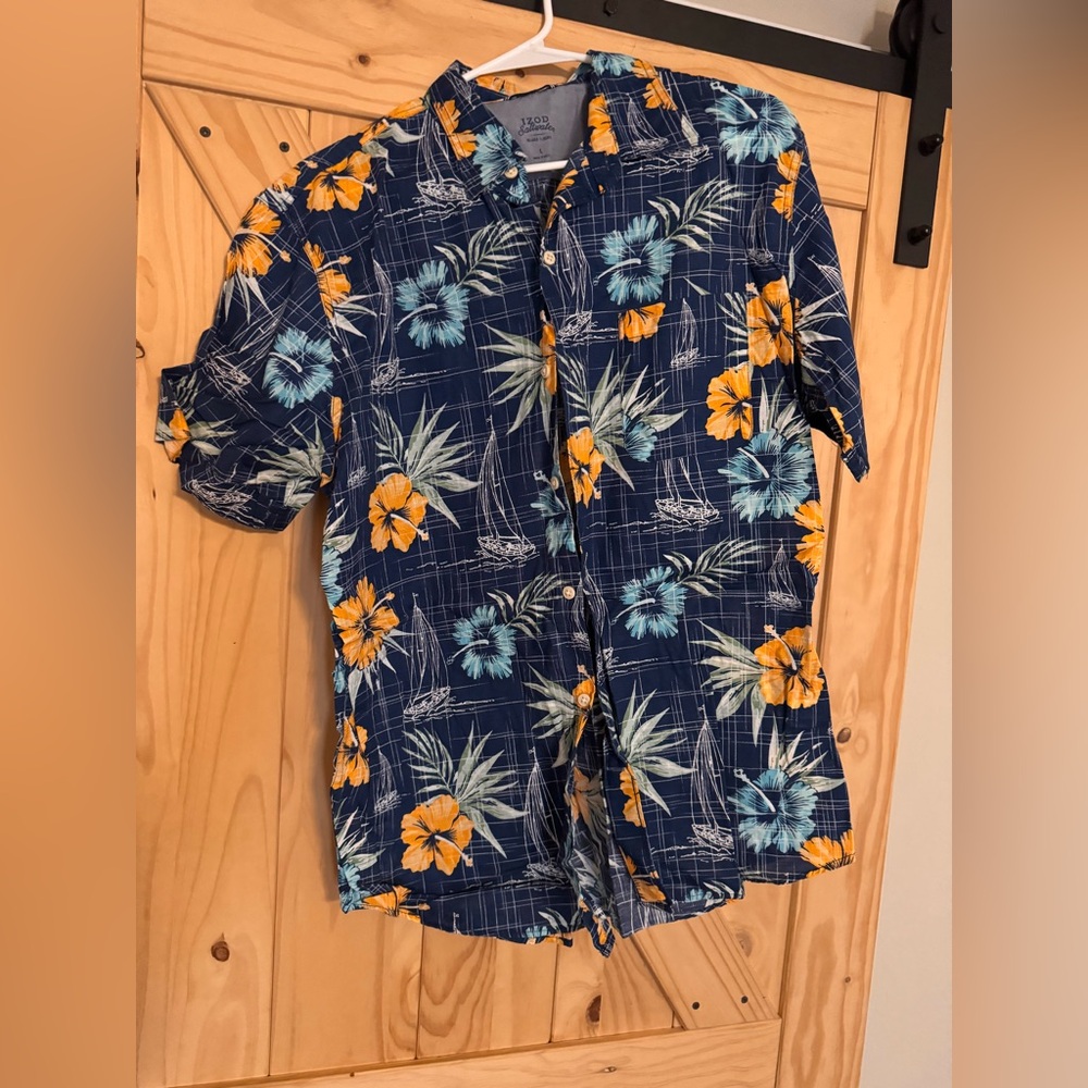 Hawaiian button up shirt